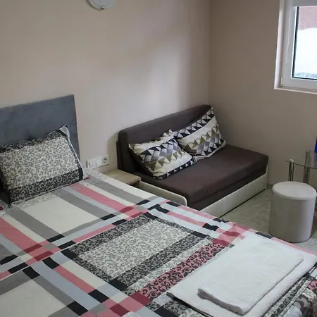 Raya Apartament Saparewa Banja