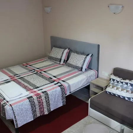Apartment Raya Saparewa Banja